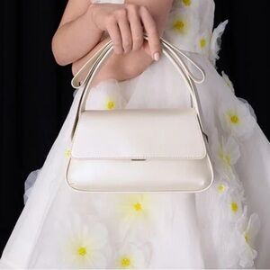 CHARLES &KEITH LEATHER BOW-TOP HANDLE METALIC BAG WOMENS